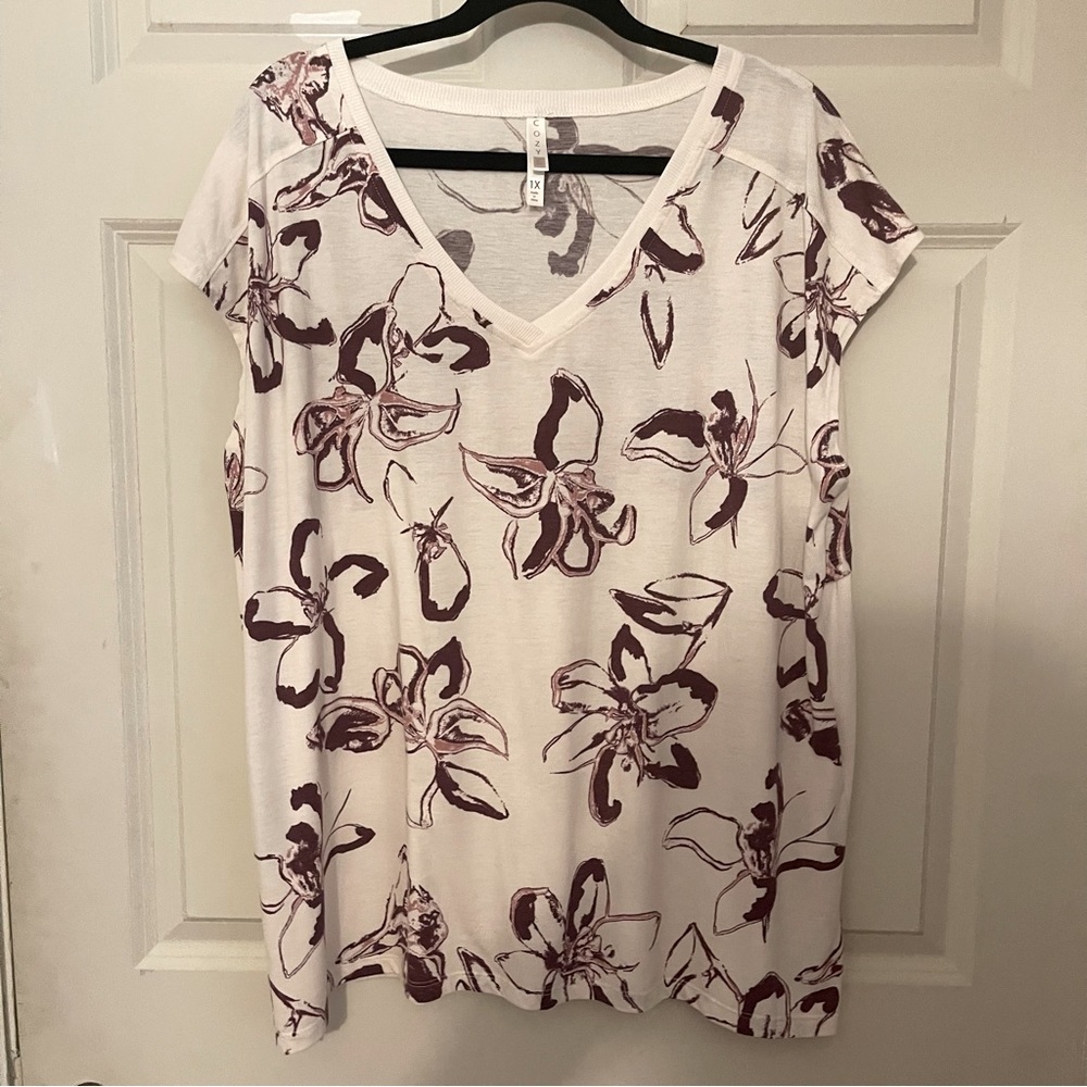 Lularoe 1X Cozy Collection “Gabby” v-neck top